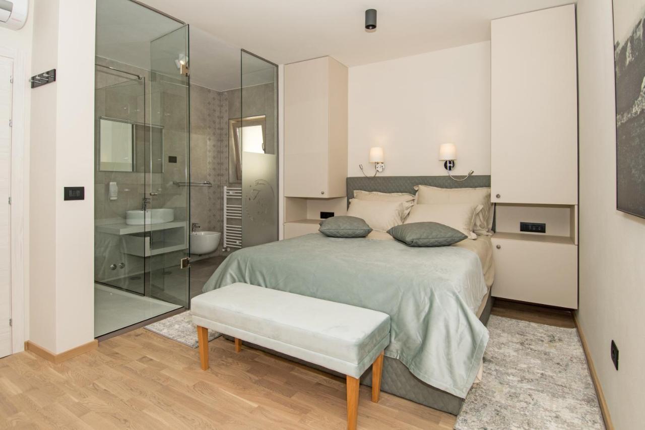 Fra&Kat Rooms Premantura Exteriör bild