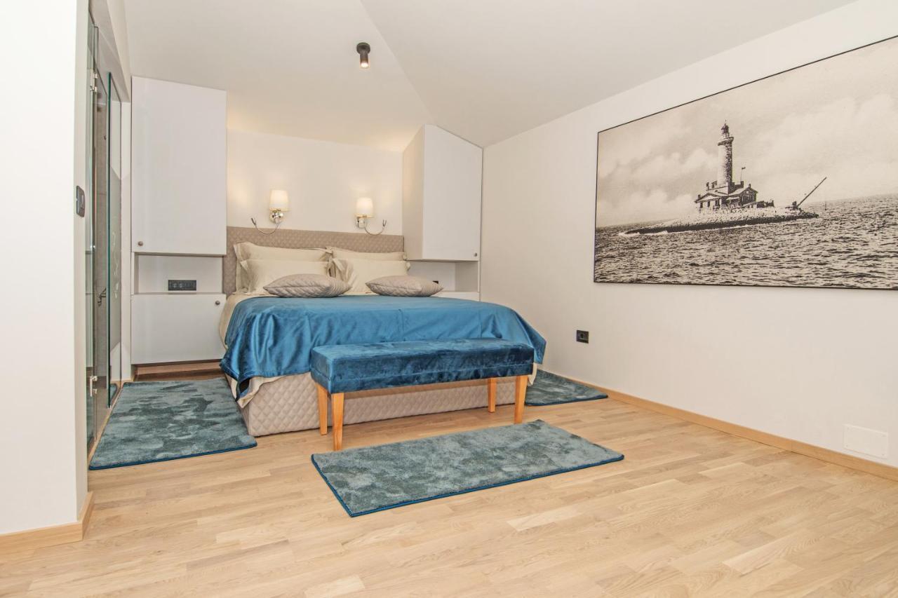Fra&Kat Rooms Premantura Exteriör bild