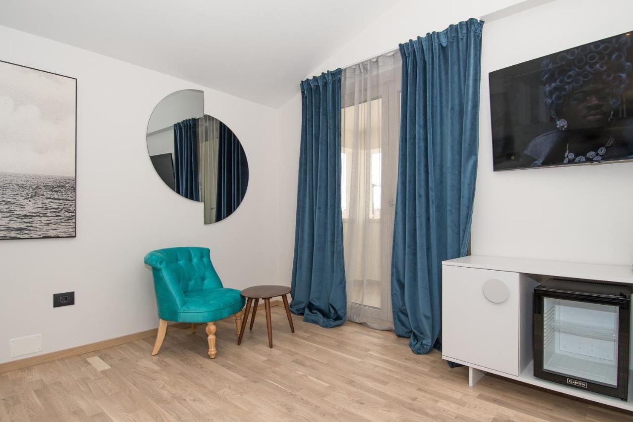 Fra&Kat Rooms Premantura Exteriör bild